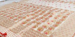 Festive Delicate Handwoven Ghicha Jamdani Saree