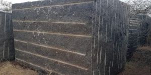 Black Rough Granite Blocks