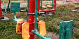 Outdoor Leg Press Machine