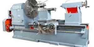 Heavy Duty Lathe Machine