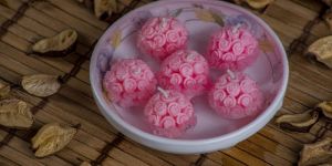 Pink Round Rose Candle