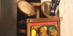Bamboo Handicraft Pen Stand