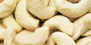 W210 Organic Cashew Nuts