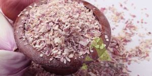 Dehydrated Pink Onion Chopped