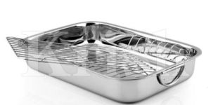 Rectangular Roasting Tin with Handles.