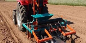 Plastic Mulch Laying Machine