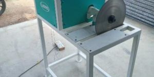 Dry Copra Cutting Machine