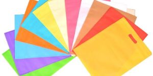 Colored Non Woven Bags
