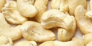 W-320 Cashew Nuts