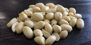 Whole Blanched Groundnuts