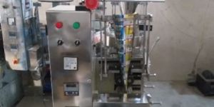 Vertical Form Fill Seal Machine