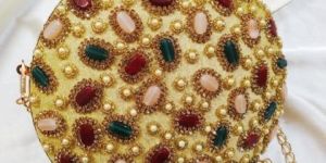 Trendy Round Box Clutch