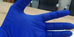 Nitrile Gloves