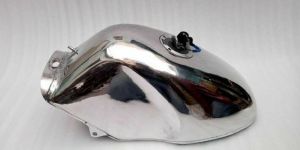 Yamaha RD 350R Model 1997 Alloy Aluminium Gas Fuel Petrol Tank