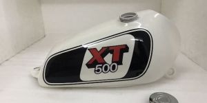 Yamaha Xt Tt 500 White and Black Painted Aluminium Petrol Tank
