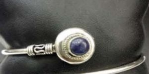 Artificial Gemstone Bracelet