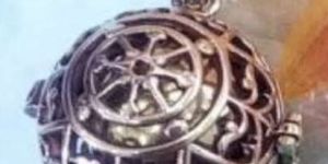 Gold Musical Pendant