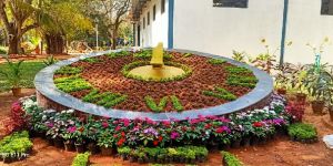 Garden Floral Clocks