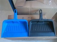 Plastic Dust Pans