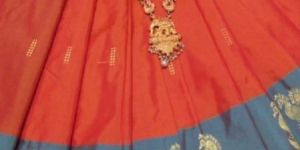 Arani Semi Soft Silks Contrast Pallu