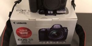 Canon EOS 5D Mark IV DSLR Camera