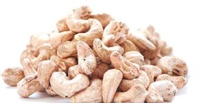 Natural Cashew with Skin