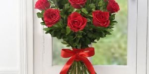 Bunch of Exotic Red Roses