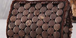 Elegant Coconut Shell Maroon Women Handbag