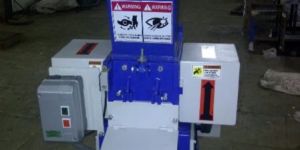 Plastic Small and Lower Output Crushing and Grinding Machine