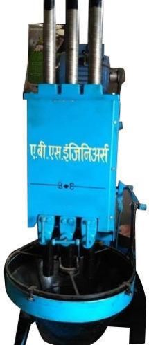 Red Chilli Pounding Machine