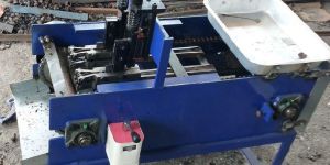 Semi Automatic Cashew Nut Cutting Machine