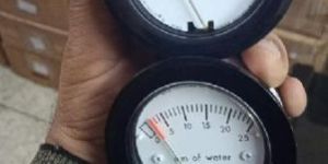 Dwyer 2-5000-0 Minihelic II Differential Pressure Gauge 0-0.5 INCH