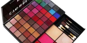 Makeup Kit