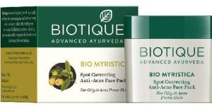 Biotique Bio Myristica Spot Correcting Anti Acne Face Pack