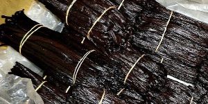 High Quality Pure Black Vanilla Beans