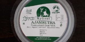 Fresh Goat Milk 200 ML Bottle