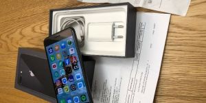 Apple iPhone 8 Plus - 256GB - Space Gray