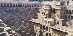 Same Day Abhaneri Tour