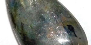 Labradorite Stone