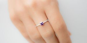 Amethyst Ring - Princess Cut Ring - Silver