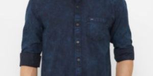 Donzell Men Dark Blue Regular Fit Solid Denim Casual Shirt