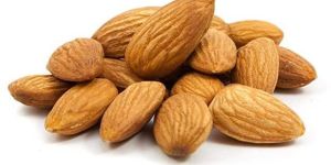 Dried Almond Nuts