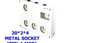 4 SOCKET BOX