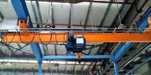 Underslung EOT Crane