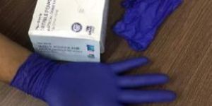 Nitrile Gloves