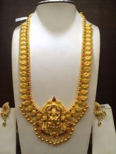 Gold Necklace Set