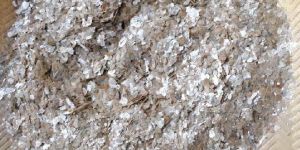 Natural Mica Flakes