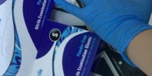 Nitrile Gloves