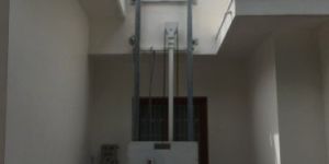 Hydraulic Home Lift