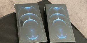 Apple iPhone 12 Pro Max (128GB) - Graphite Unlocked